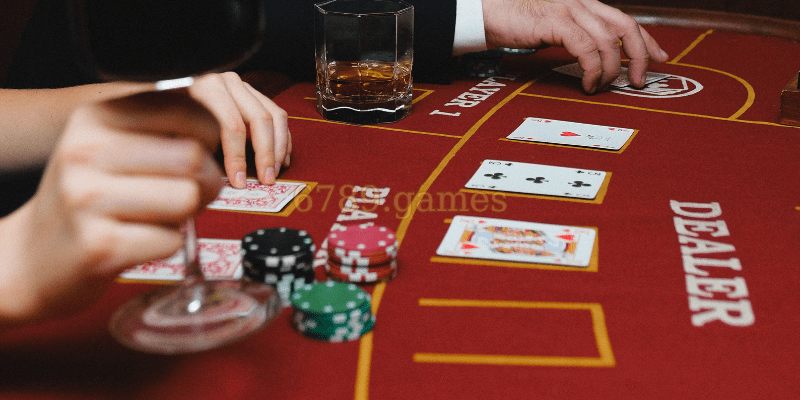 Luật chơi Baccarat - cách chia bài
